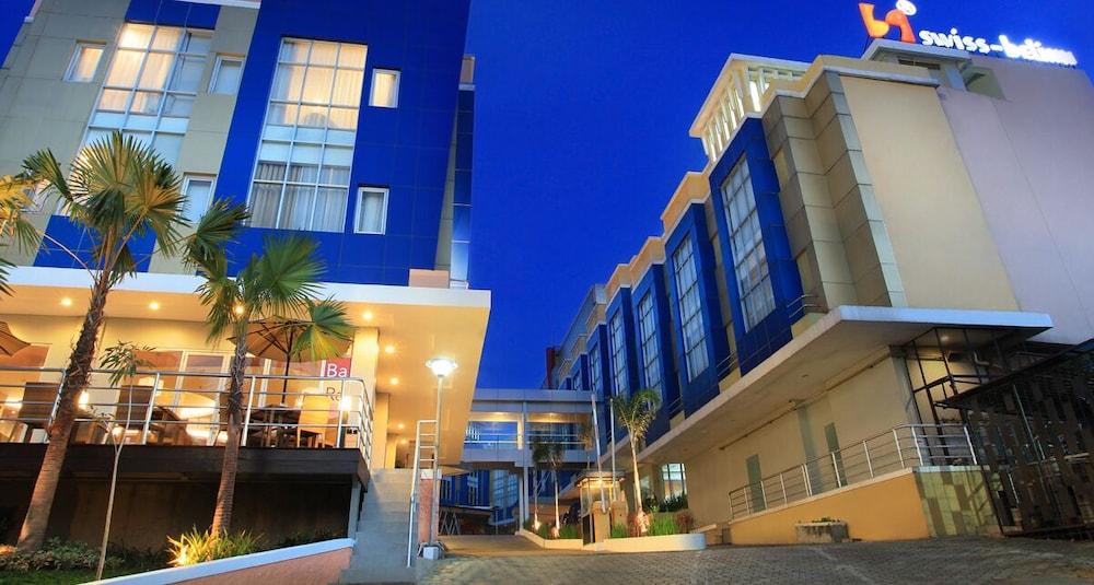 Swiss-Belinn Balikpapan Exterior photo