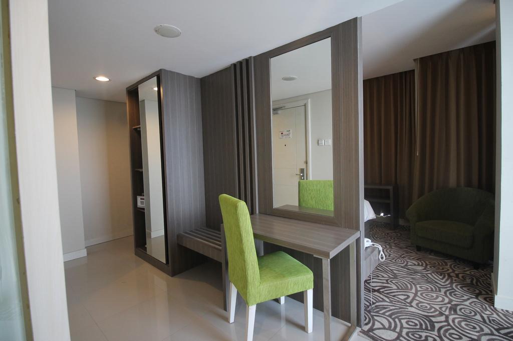 Swiss-Belinn Balikpapan Exterior photo